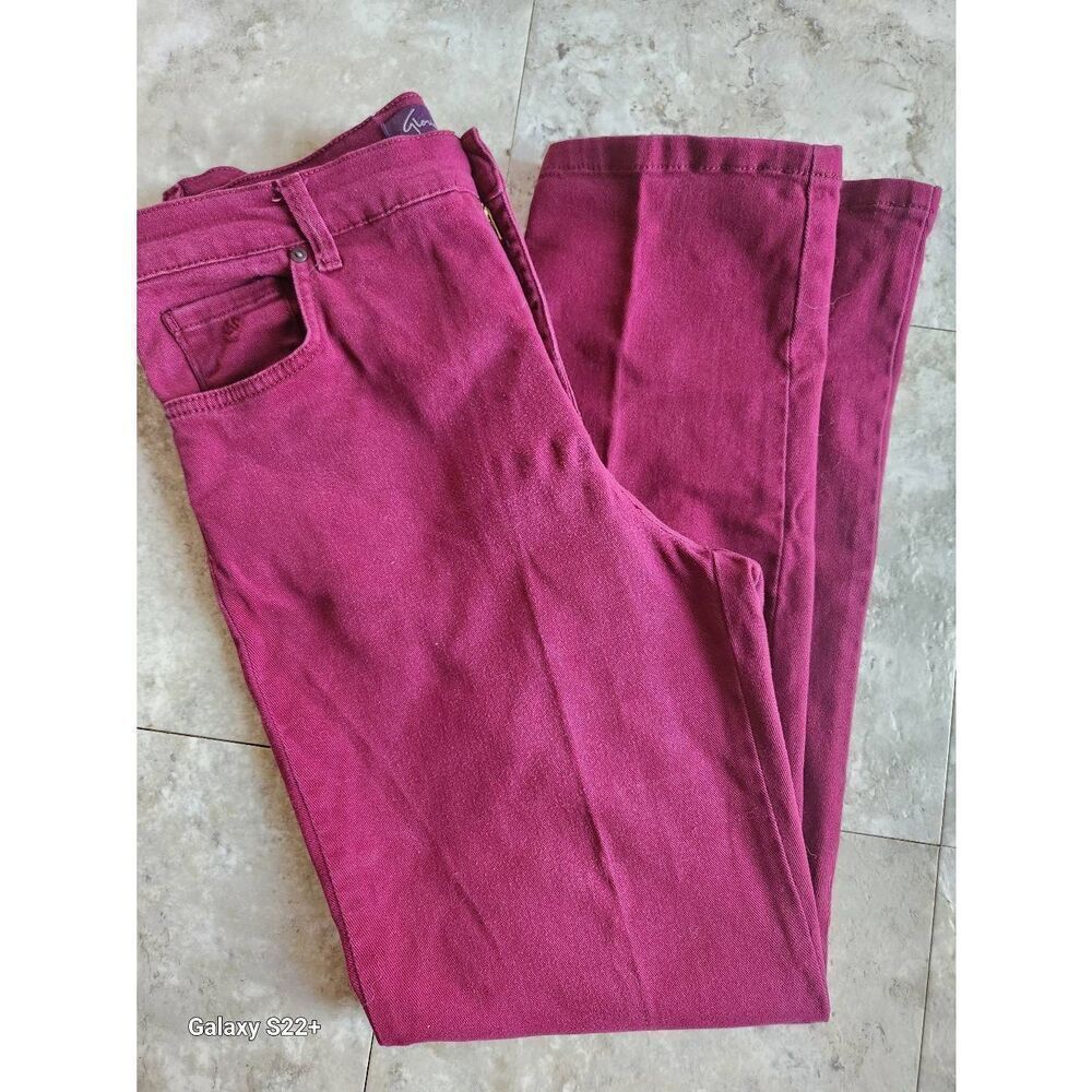 P5  Gloria Vanderbilt wine colored denim jeans